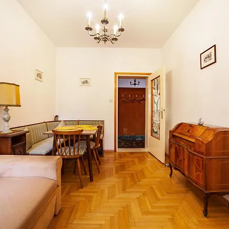 Sabine - Anny Apartment Merano